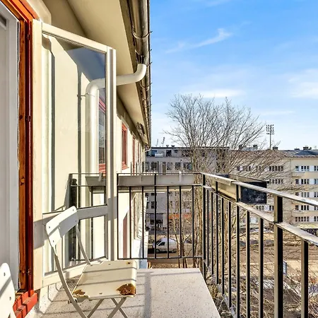 Classic Super - Balcony - 6 Pers *